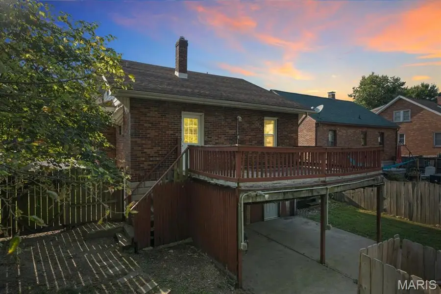 2707 Gerson Avenue, Godfrey, IL 62035 - #2