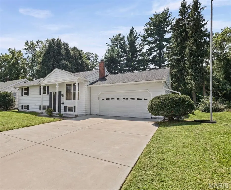 1021 Forest Ave, Belleville, IL 62220 - #1