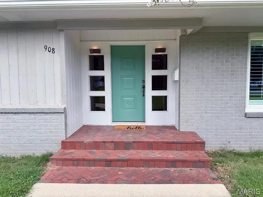 908 W Bain Street, Dexter, MO 63841 - #2
