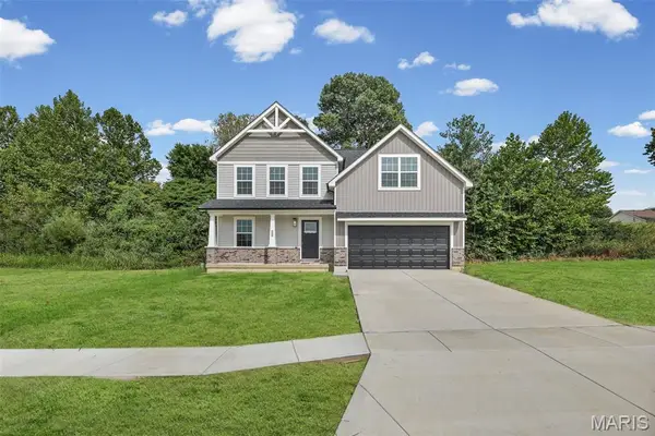 208 Bunkum Woods Drive, Fairview Heights, IL 62208