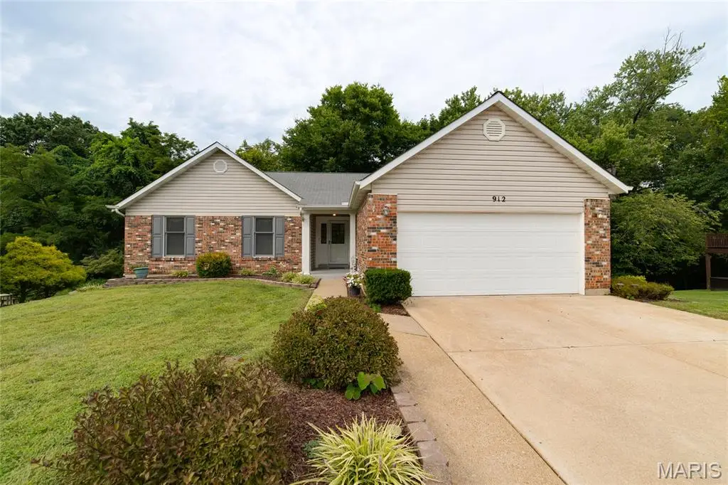 912 Gastorf Place, Florissant, MO 63031 - #1