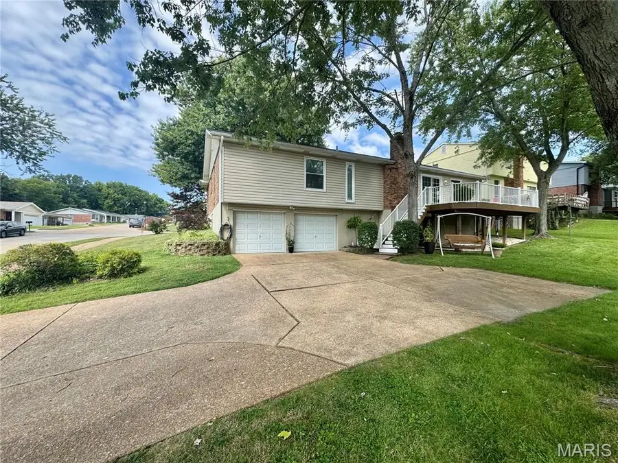 7278 Hill Rose Court, Oakville, MO 63129 - #2