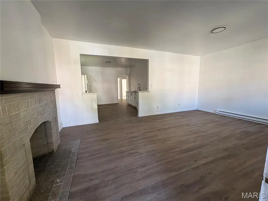 5132 Lexington Avenue, Saint Louis, MO 63115 - #3