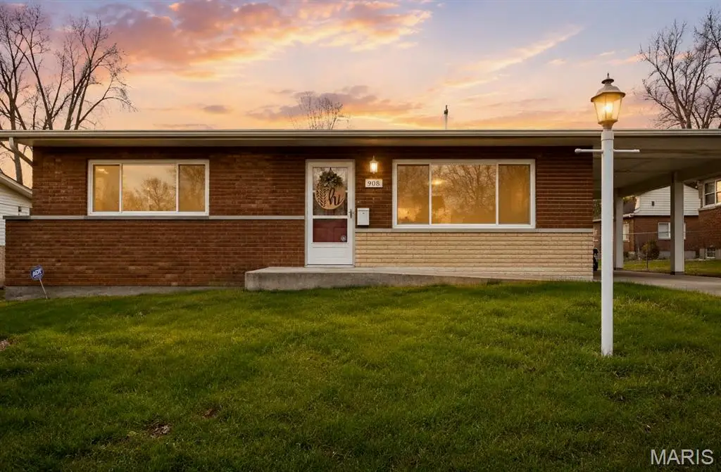 908 Buckley Road, Saint Louis, MO 63125 - #1
