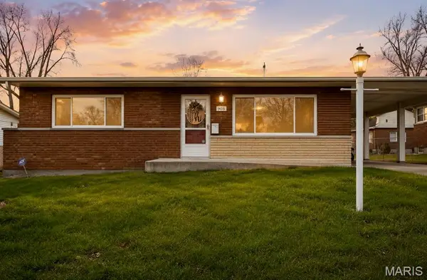 908 Buckley Road, Mehlville, MO 63125