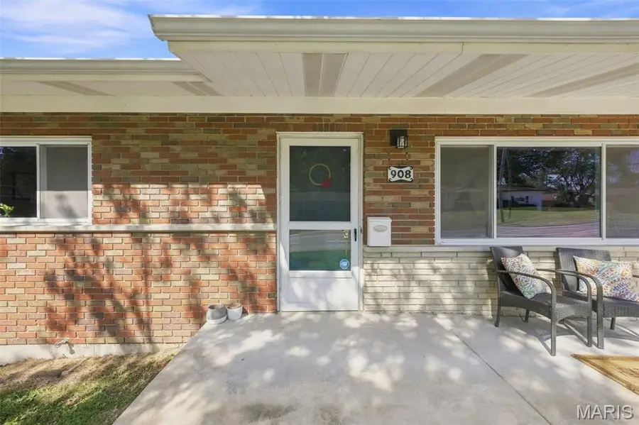 908 Buckley Road, Mehlville, MO 63125 - #2