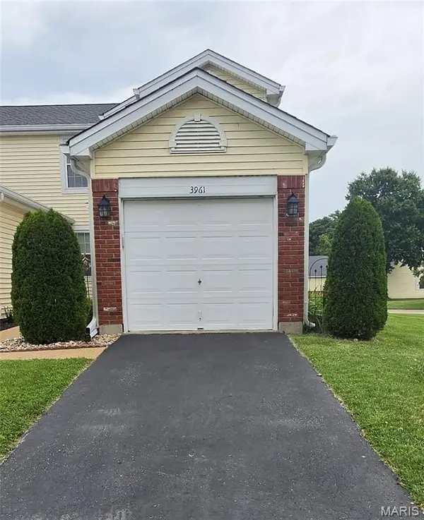 3961 Grand National Drive, Florissant, MO 63034