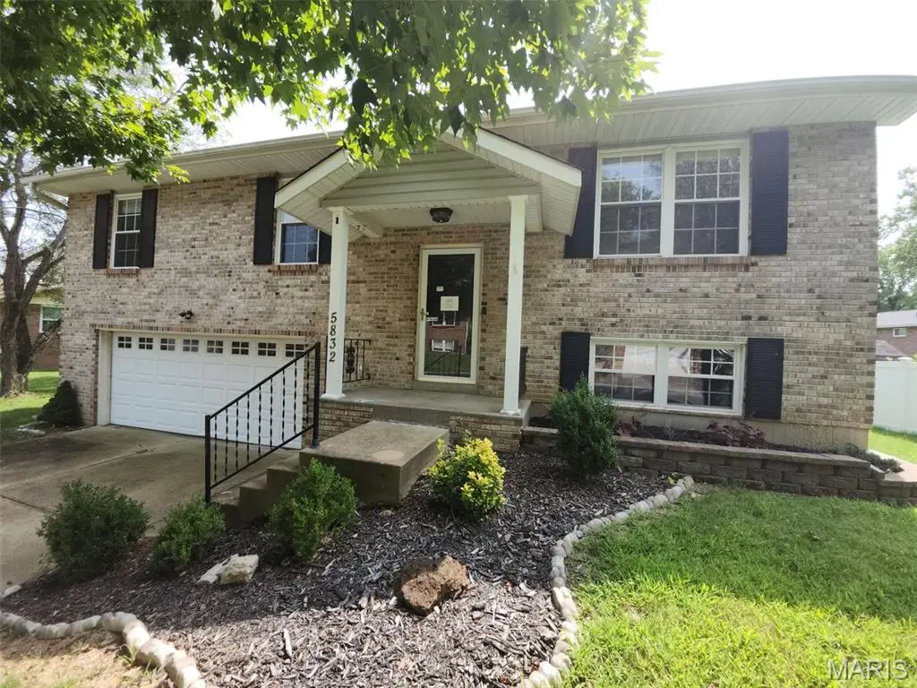 5832 Blackberry Drive, Imperial, MO 63052 - #1