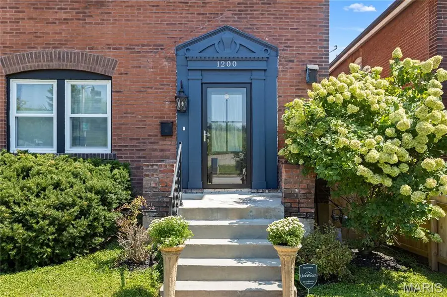 1200 Mccausland Avenue, Saint Louis, MO 63117 - #3