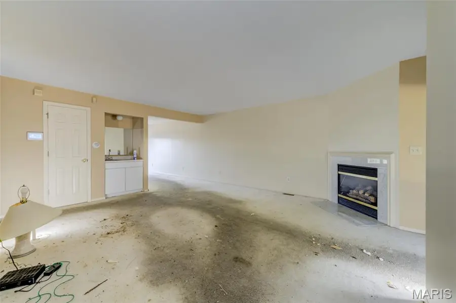 4306 Sherman Park Drive #10F, Saint Charles, MO 63303 - #3