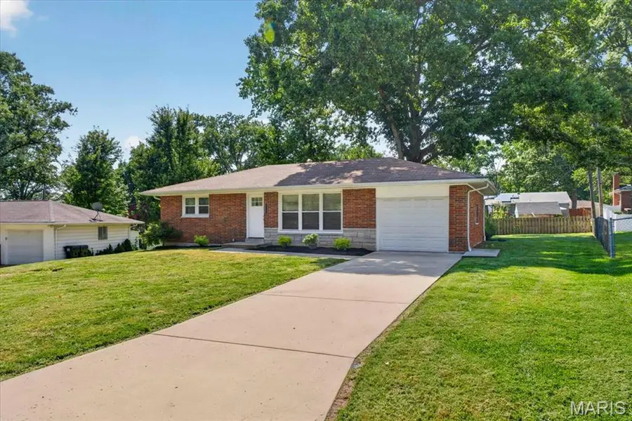 1329 N Evergreen Lane, Columbia, IL 62236 - #3