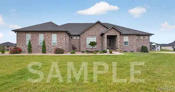1386 Walnut Ridge Drive, Columbia, IL 62236