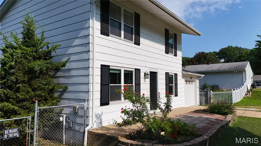2421 Cambridge Road, High Ridge, MO 63049 - #2