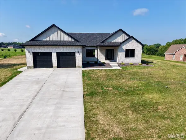 52839 Norwoods Place, Hannibal, MO 63401