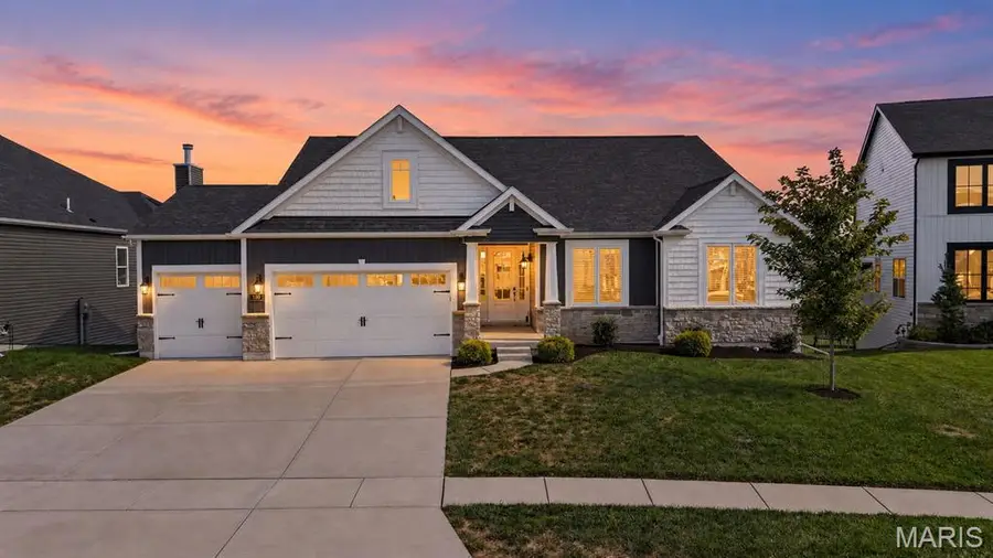 130 Far Meadow Drive, Lake Saint Louis, MO 63367 - #2