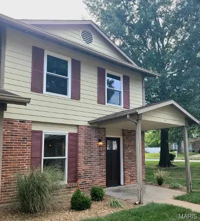 39 Park Charles Boulevard S #D, St Peters, MO 63376