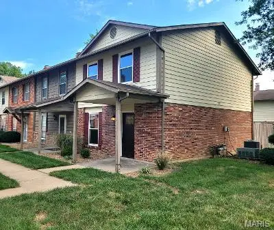 39 Park Charles Boulevard S #D, Saint Peters, MO 63376 - #2