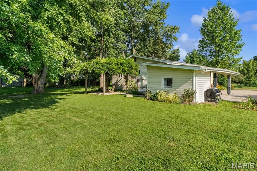 2068 Jolly Roger Drive, Edwardsville, IL 62025 - #2