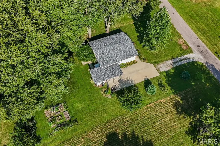 2068 Jolly Roger Drive, Edwardsville, IL 62025 - #3