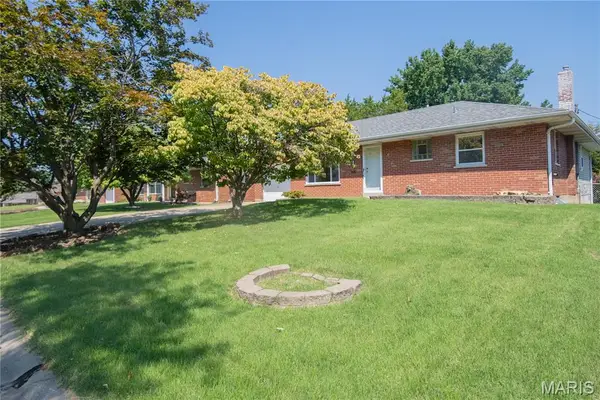 5013 Stellamac Drive, St Louis, MO 63123