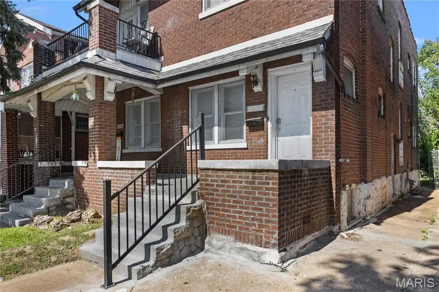 4217 S Grand Boulevard, Saint Louis, MO 63111 - #3