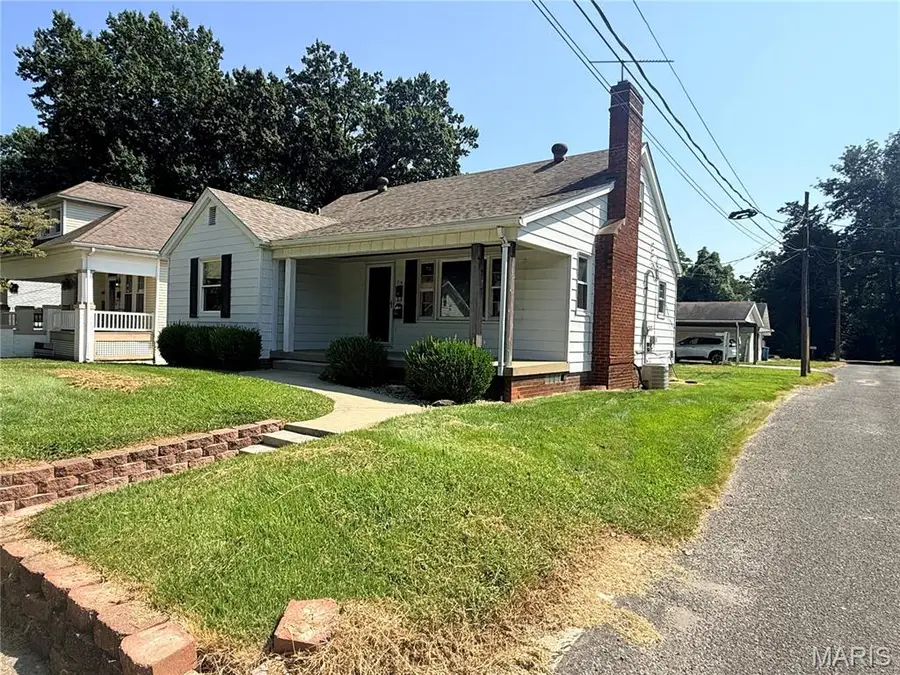 718 Maple Street, Collinsville, IL 62234 - #2