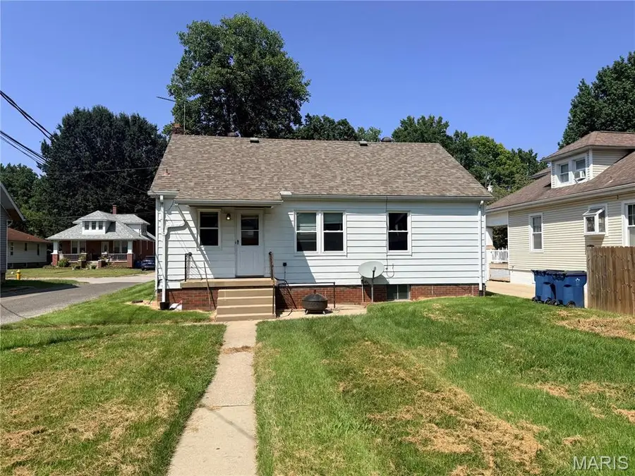 718 Maple Street, Collinsville, IL 62234 - #3