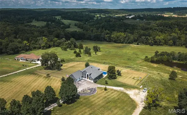 4411 Rock Road, Bourbon, MO 65441