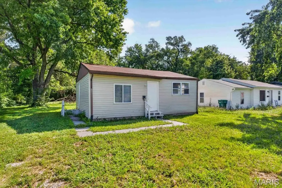 811 Sparks Avenue, Cahokia, IL 62206 - #2