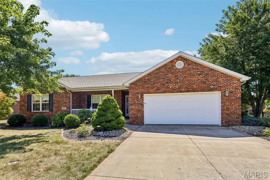 1056 Lakeview Drive, Breese, IL 62230 - #3