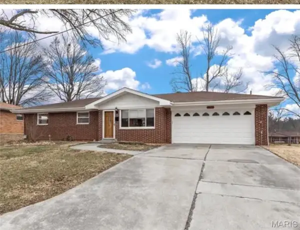 517 Hoecker Drive, Collinsville, IL 62234