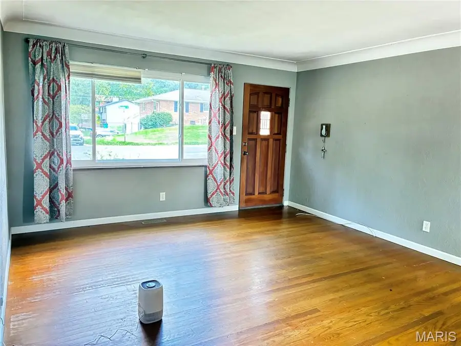 517 Hoecker Drive, Collinsville, IL 62234 - #3