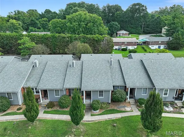300 Pine Lake Road #14, Collinsville, IL 62234