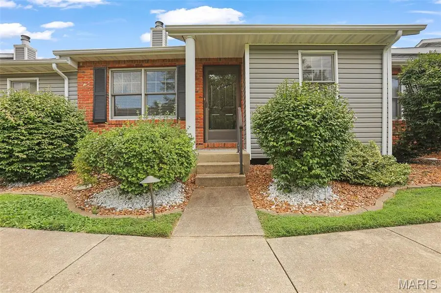 300 Pine Lake Road #14, Collinsville, IL 62234 - #2
