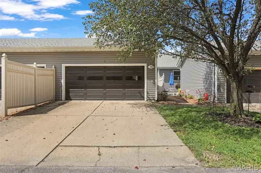 300 Pine Lake Road #14, Collinsville, IL 62234 - #3