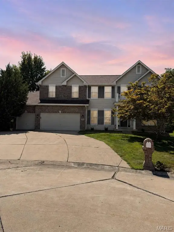 681 Zumwalt Crossing, O'Fallon, MO 63366