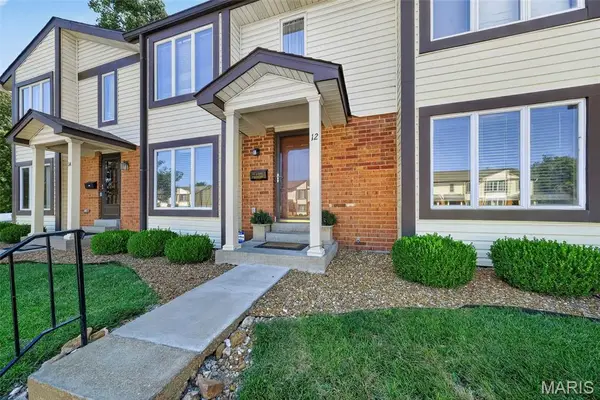 12 New Hope Court, Florissant, MO 63033