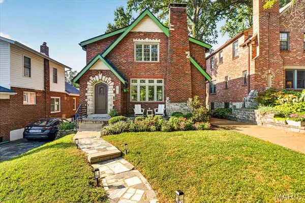 7472 Cornell Avenue, St Louis, MO 63130