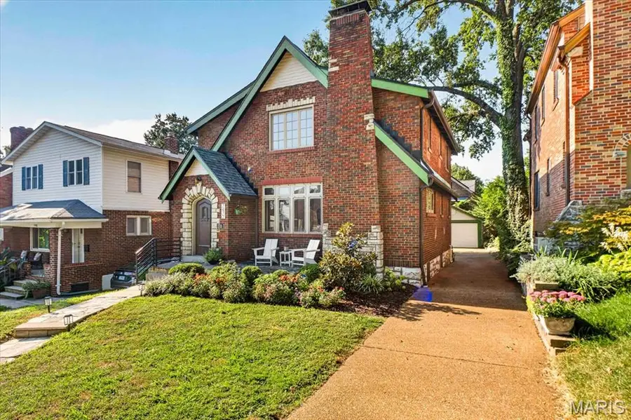 7472 Cornell Avenue, Saint Louis, MO 63130 - #2