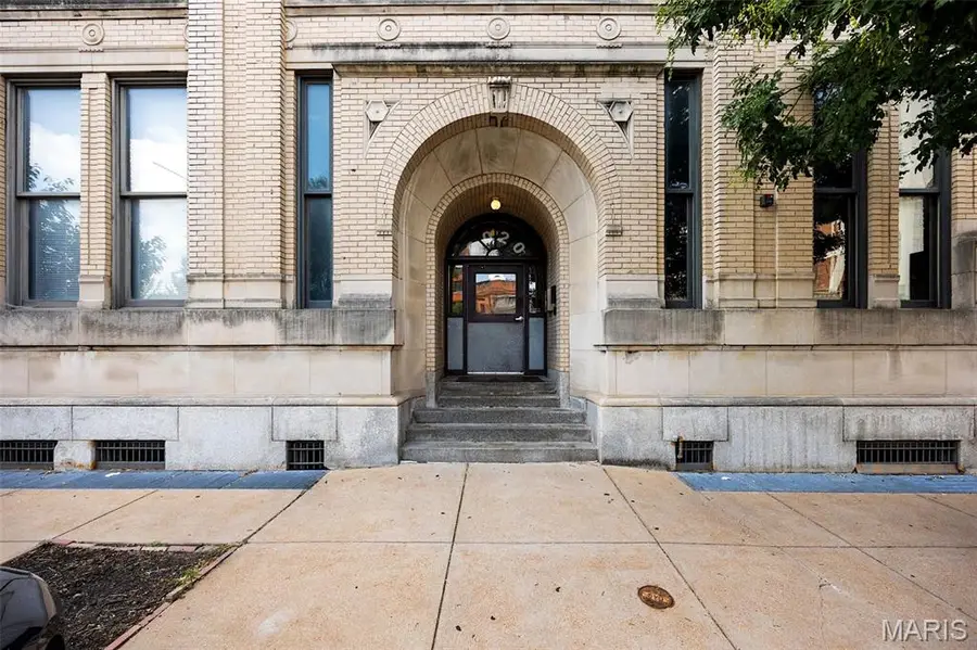 2020 Washington Avenue #404, Saint Louis, MO 63103 - #3