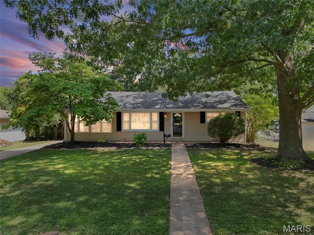 810 Brookdale Drive, Saint Louis, MO 63119 - #1