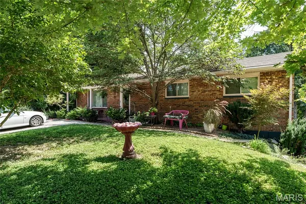 334 Pleasant Ridge Road, Fairview Heights, IL 62208