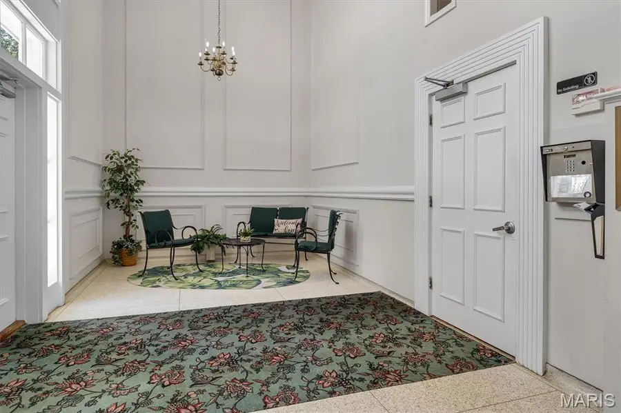 2335 Manor Grove Drive #10, Chesterfield, MO 63017 - #2