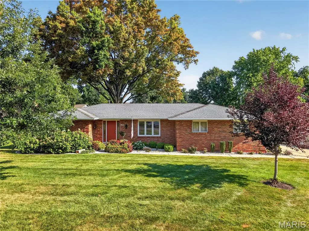 72 Champagne Drive, Lake Saint Louis, MO 63367 - #1