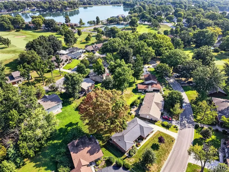 72 Champagne Drive, Lake Saint Louis, MO 63367 - #2