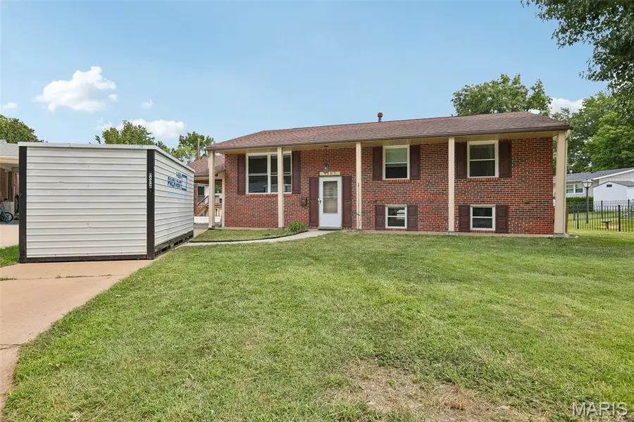 4107 Celtic Court, Saint Louis, MO 63125 - #3