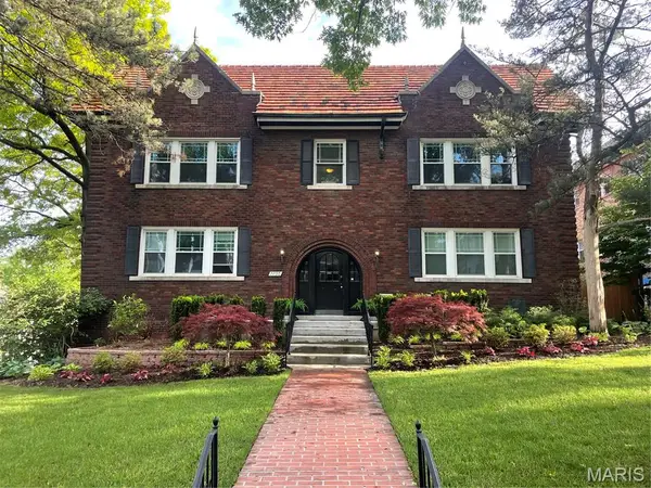 7700 Shirley Drive, Clayton, MO 63105