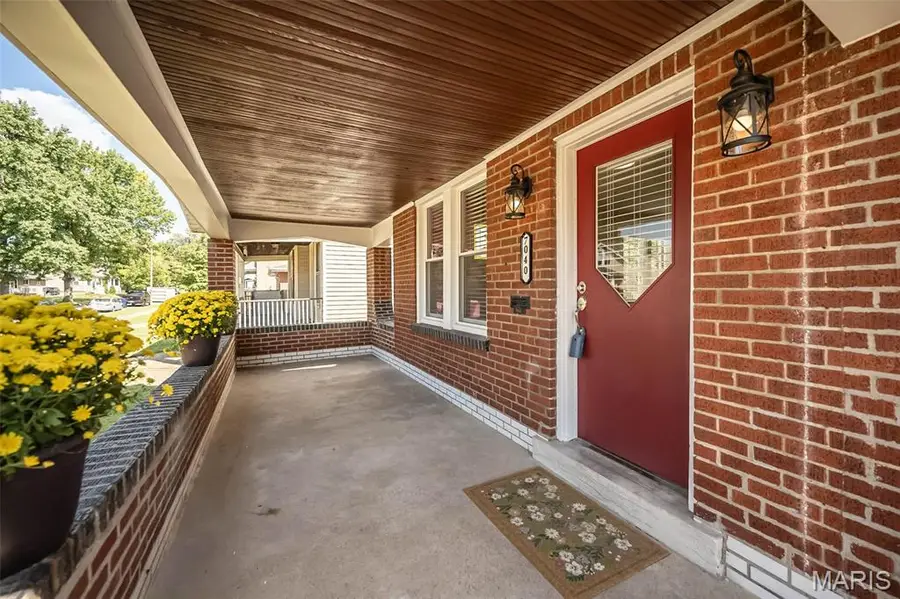 7040 Pernod Avenue, Saint Louis, MO 63139 - #2