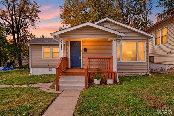 1341 Eastover Avenue, University City, MO 63130