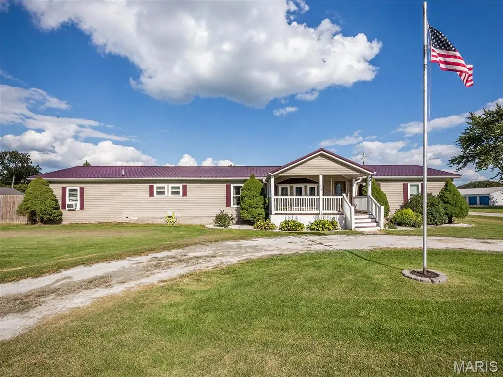 112 Schmidt Street, Wilsonville, IL 62093 - #1